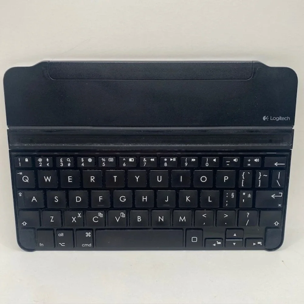 Logitech Combo Touch Keyboard Case iPad Air Pro Oxford YU0040 Backlit Trackpad